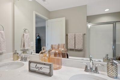Owner’s Bathroom. 5br New Home in Knightdale, NC