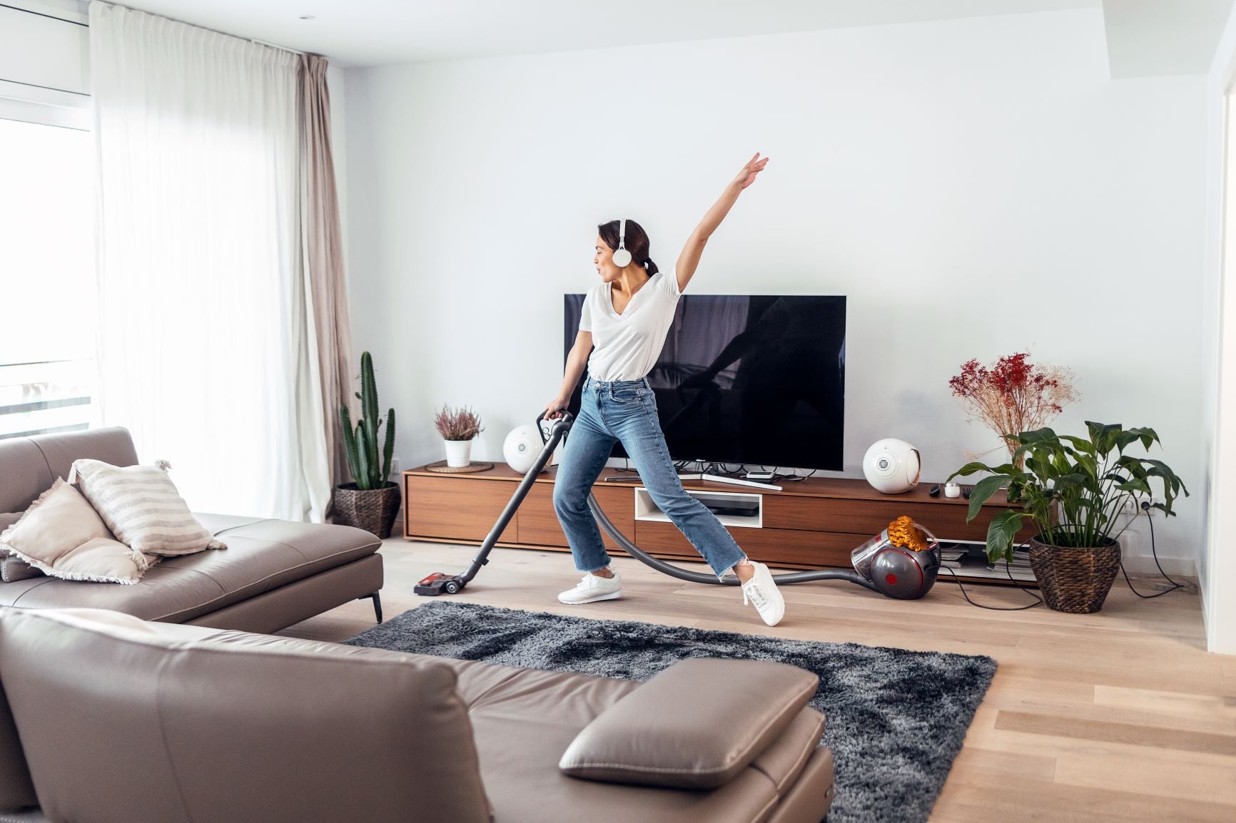 Chesapeake Homes Spring Clean Like a Pro: Your Complete Home Cleaning Guide